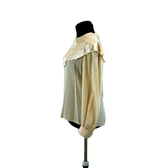 1980s blouse silk satin with lace collar and back buttons Size M - Picture 3 of 5